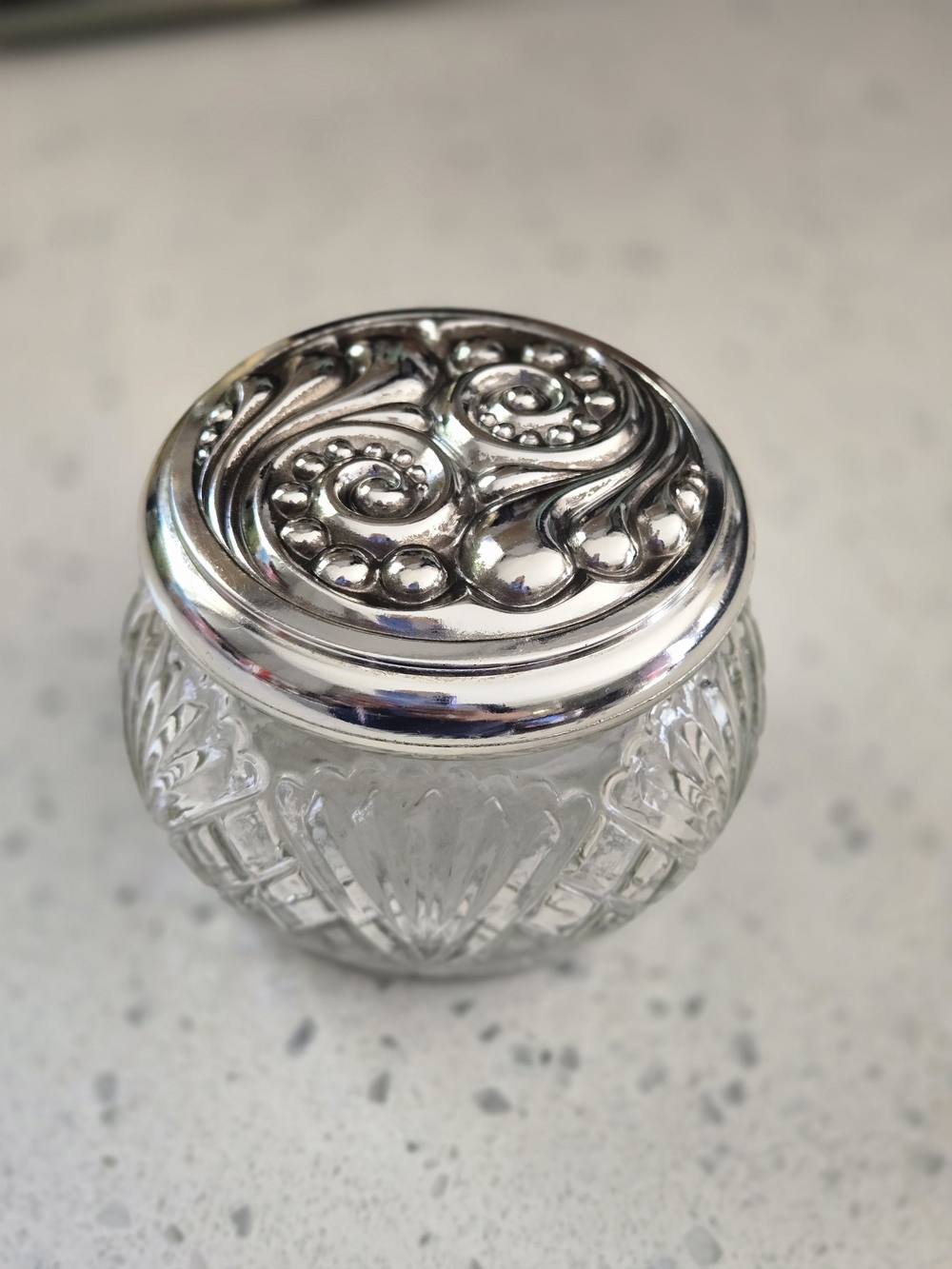 Vintage Avon Vanity Jar Glass With Embossed Patterned Silver-tone Lid